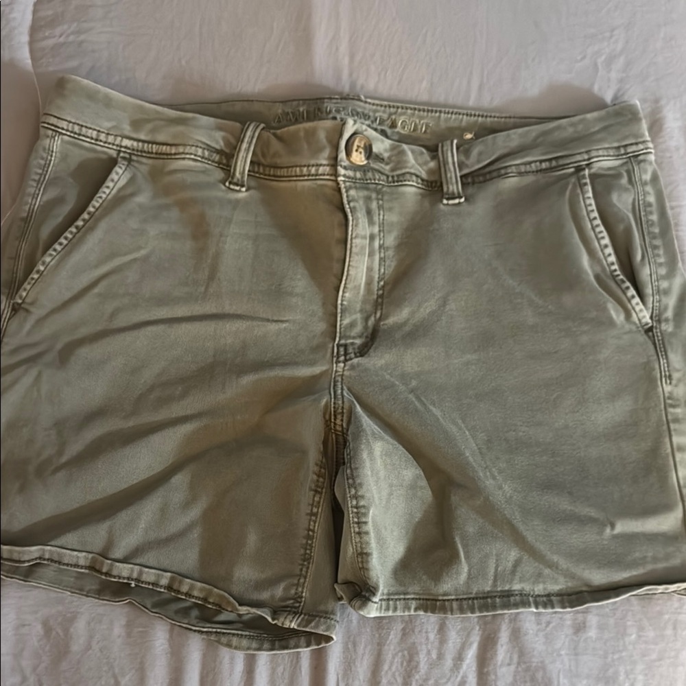 American Eagle Outfitters Olive Green Cargo Shorts